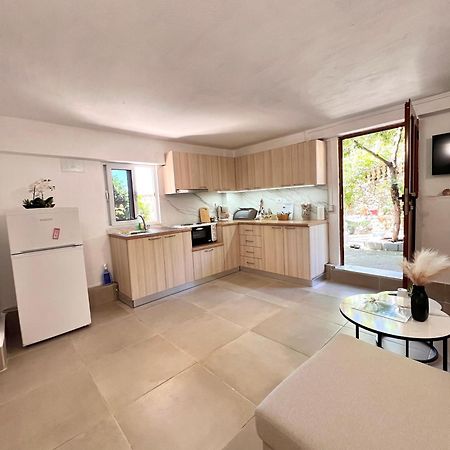 Petra Oliva Apartment Дхерми Экстерьер фото